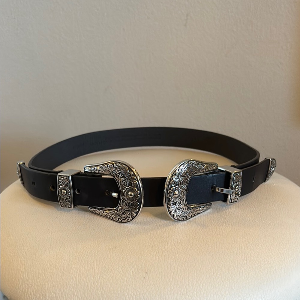 Women’s Double Buckle Western Leather Belt